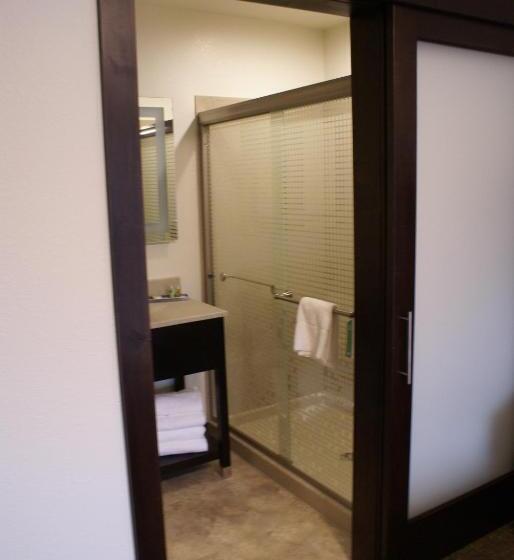Номер Стандарт, Boarders Inn & Suites By Cobblestone Hotels   Syracuse