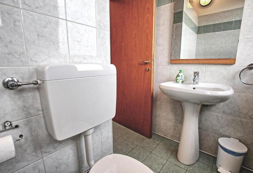 Трехместный Номер Базовый, La Chiocciola Guesthouse Briantea