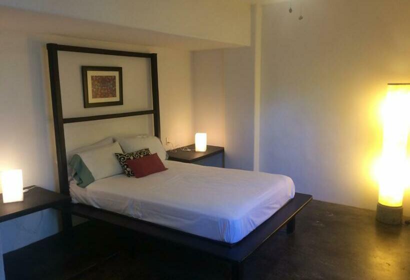 스탠다드 룸, Manta Raya Hotel   Right On The Beach