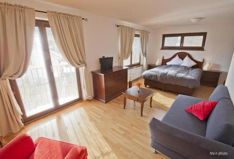 발코니가 있는 스위트, Villa Vinica