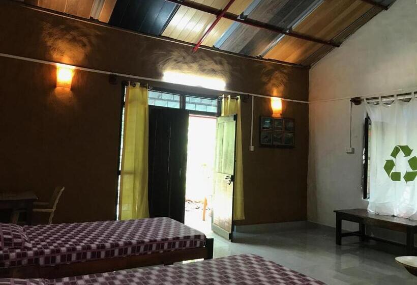 Номер Стандарт, Kamp Kamouflage Kanha