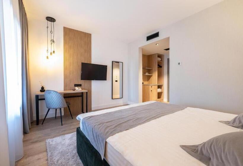 اتاق استاندارد, Pensiunea Casa Georgia