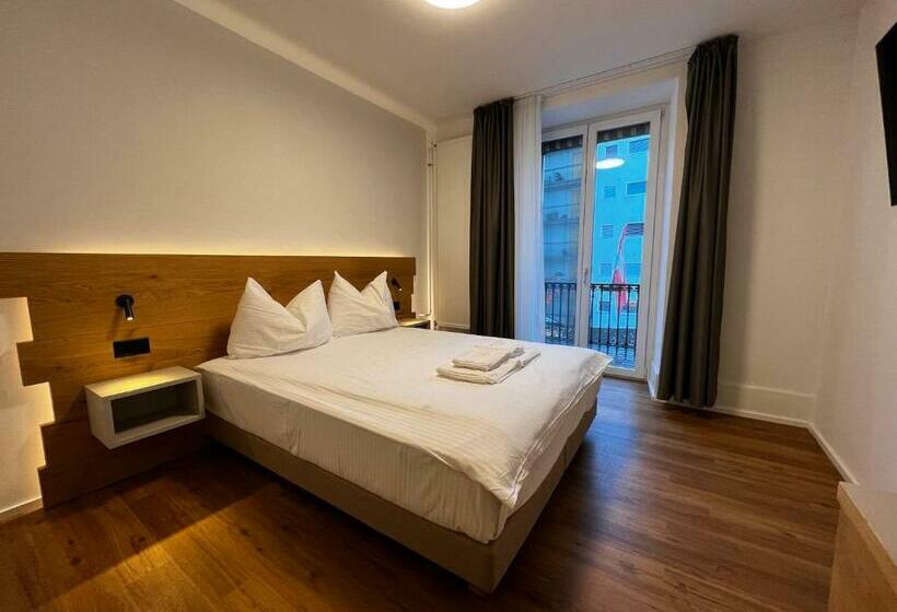 Номер Стандарт с Балконом, Smartroom Hotel Rössli Hunzenschwil