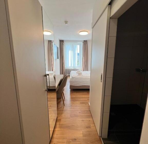 Номер Стандарт, Smartroom Hotel Rössli Hunzenschwil