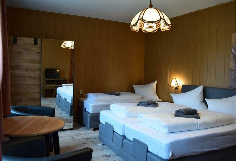 Номер Стандарт Трехместный, Landhotel Lichte Aue Lichtenau
