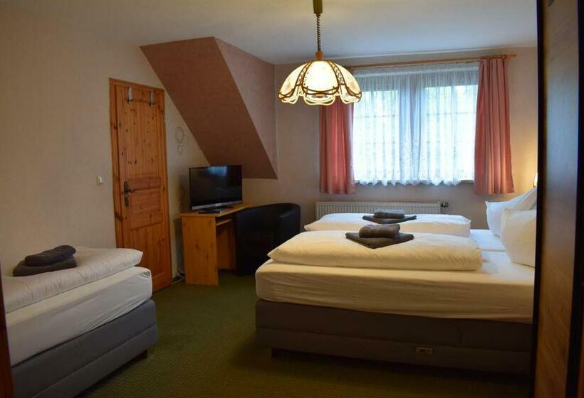 スタンダードトリプルルーム, Landhotel Lichte Aue Lichtenau