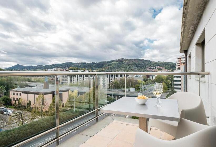 ファミリールーム, Antik San Sebastián