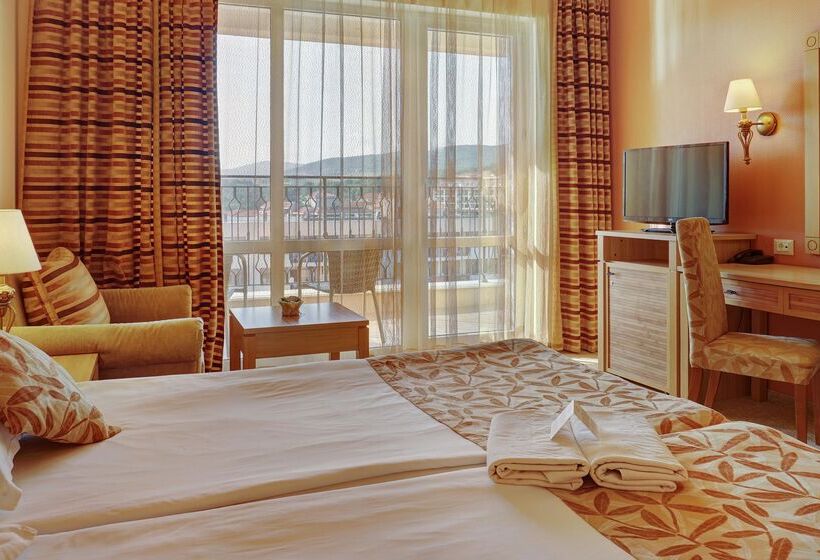 标准间, Dit Majestic Beach Resort