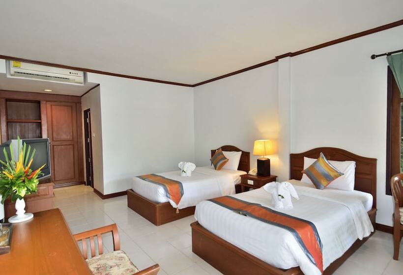 Бунгало Стандарт, First Bungalow Beach Resort
