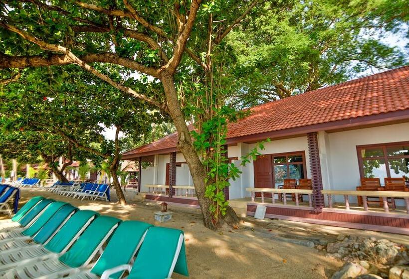 Бунгало Стандарт, First Bungalow Beach Resort