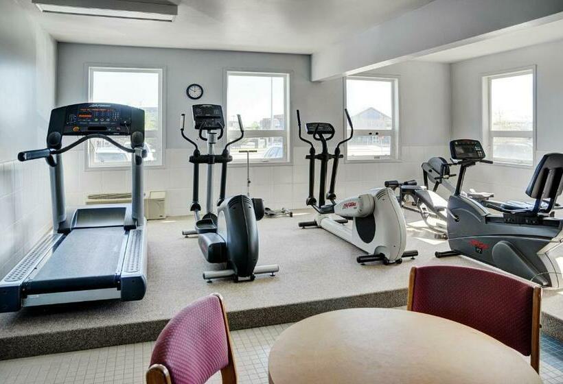 Полулюкс, Lakeview Inns & Suites  Okotoks