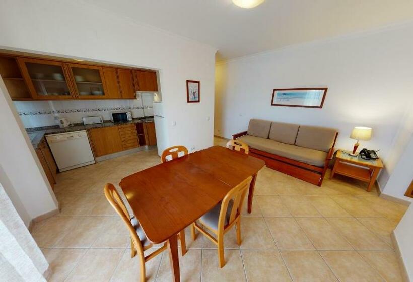 Апартаменты 2 Спальни, Praia Da Lota Resort - Beachfront Apartments