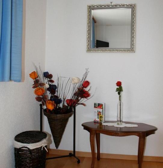 Семейный Номер, B&b Café De La Poste