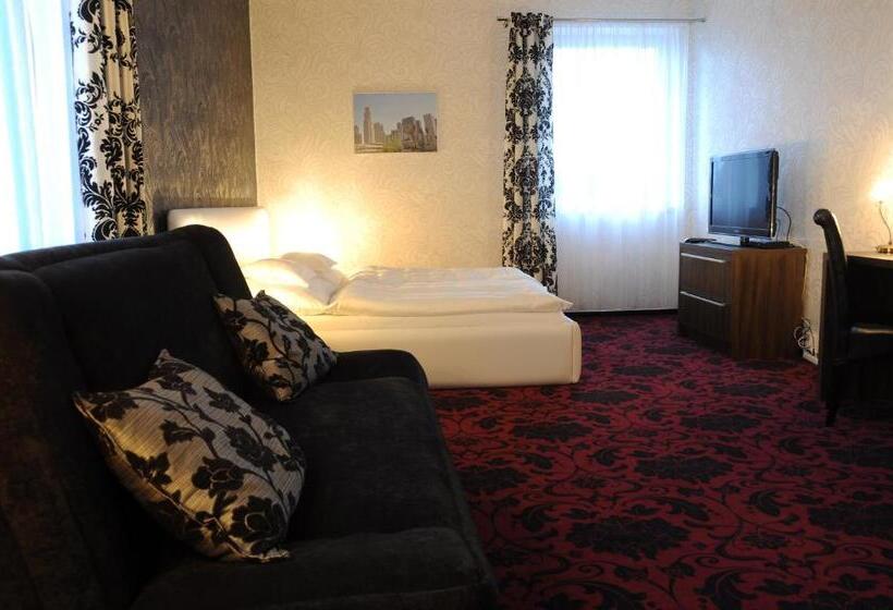 标准间, Restaurace A Hotel Amerika
