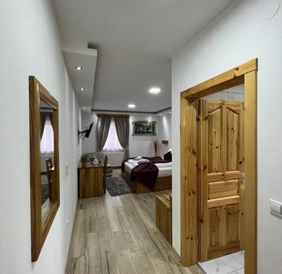 اتاق لوکس, Rustic Inn River