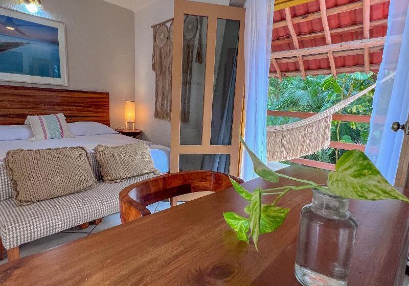 Habitación Estàndard Individual, Hulku