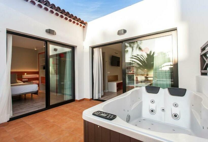 Люкс Повышенной Комфортности, Vanilla Garden Boutique Hotel   Adults Only