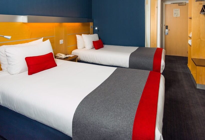 Номер Стандарт, Holiday Inn Express Stevenage, An Ihg