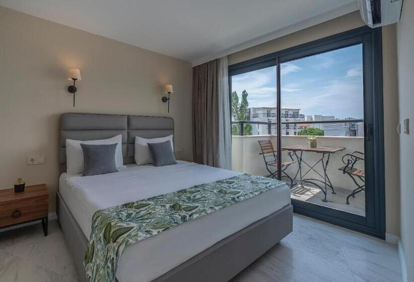 Семейный Номер Superior, Rosy Suites