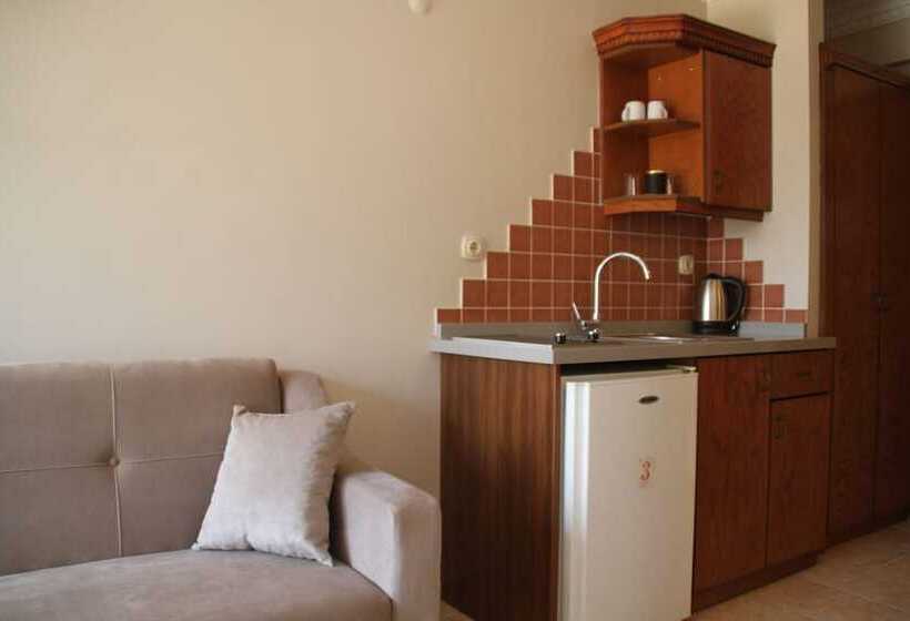 Студия Стандарт Вид на Море, Rosy Suites