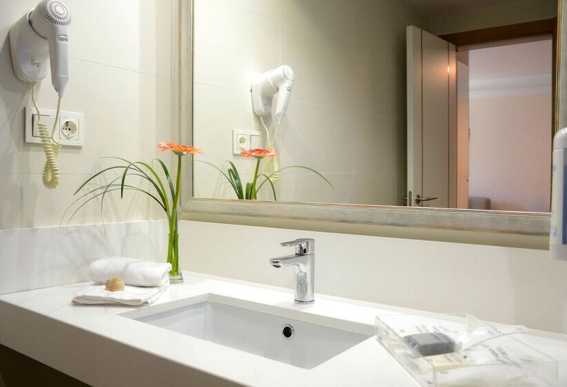 プールビュージュニアスイート, Alua Suites Fuerteventura  All Inclusive