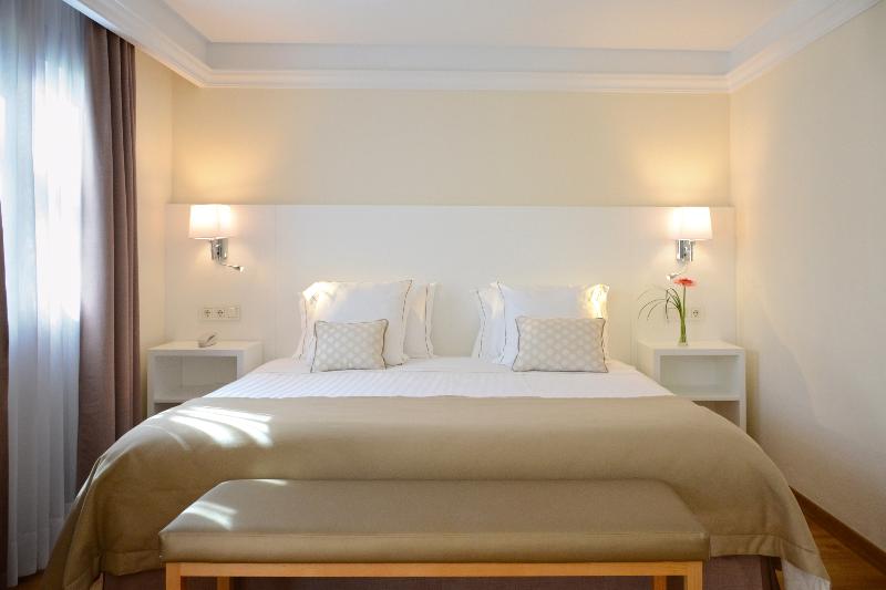 プールビュージュニアスイート, Alua Suites Fuerteventura  All Inclusive