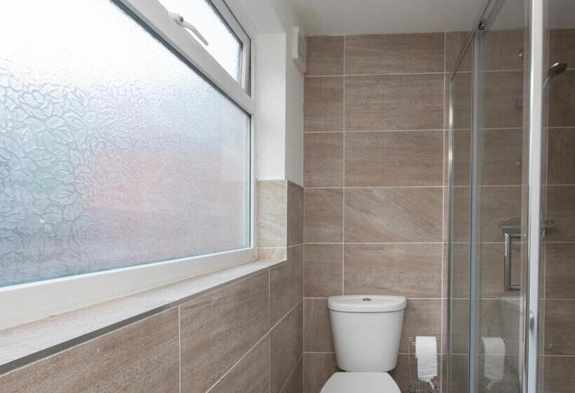 Quarto Estandar Individual Banheiro Compartilhado, Townhouse @ 83 Edleston Road Crewe