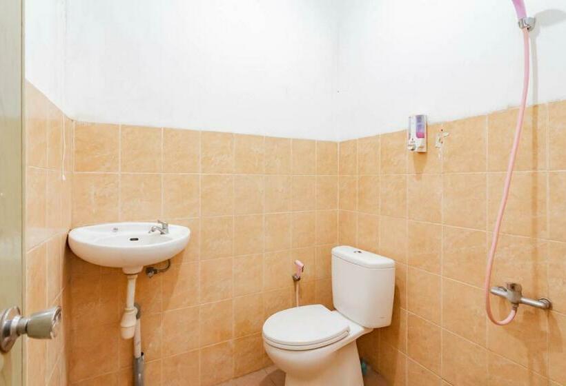 Номер Стандарт, Reddoorz Near Pasar Klandasan Balikpapan