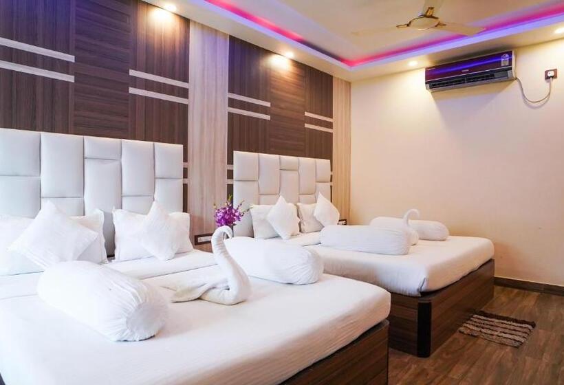 Четырехместный номер Премиум, Sher Bengal Beach Resort