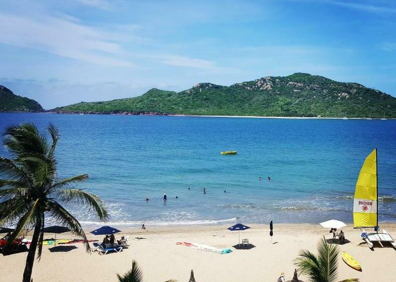 オーシャンビュージュニアスイート, Las Flores Beach Resort