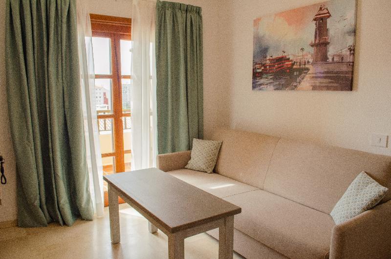 Номер Стандарт, The Leta Santa Barbara Goleta, Tapestry Collection by Hilton