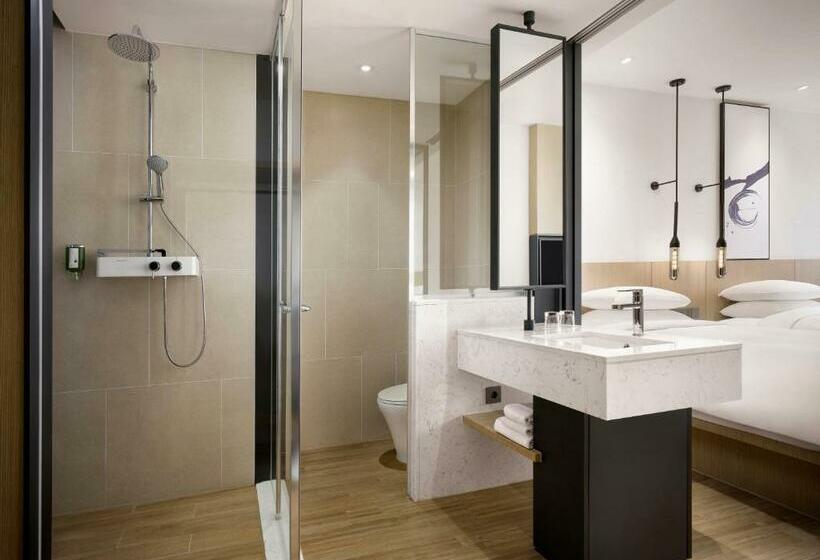 キングサイズベッドのスタンダードルーム, Fairfield By Marriott Busan Songdo Beach
