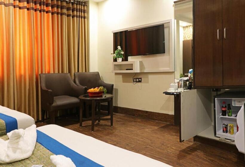 디럭스 패밀리 룸, Mannat International By Mannat