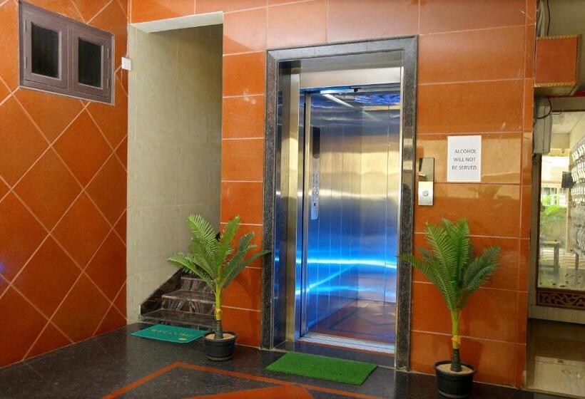 Номер Deluxe, Lakeview Residency, Sricity Tada