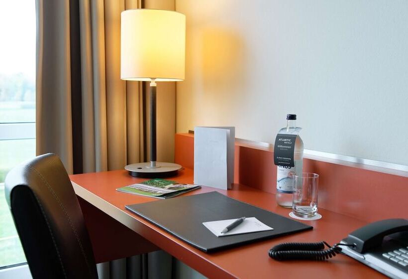 اتاق راحتی, Atlantic Hotel Galopprennbahn