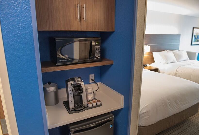 Люкс Адаптированный для Инвалидов, Holiday Inn Express & Suites Dayton North   Vandalia, An Ihg
