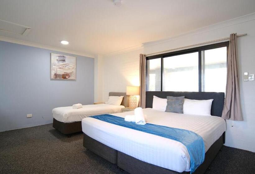 Семейный Номер с Койками, Lakeside Inn Wollongong