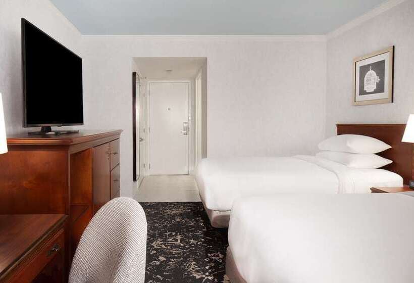 חדר סטנדרט מותאם לאדם עם מוגבלויות, Hilton Memphis