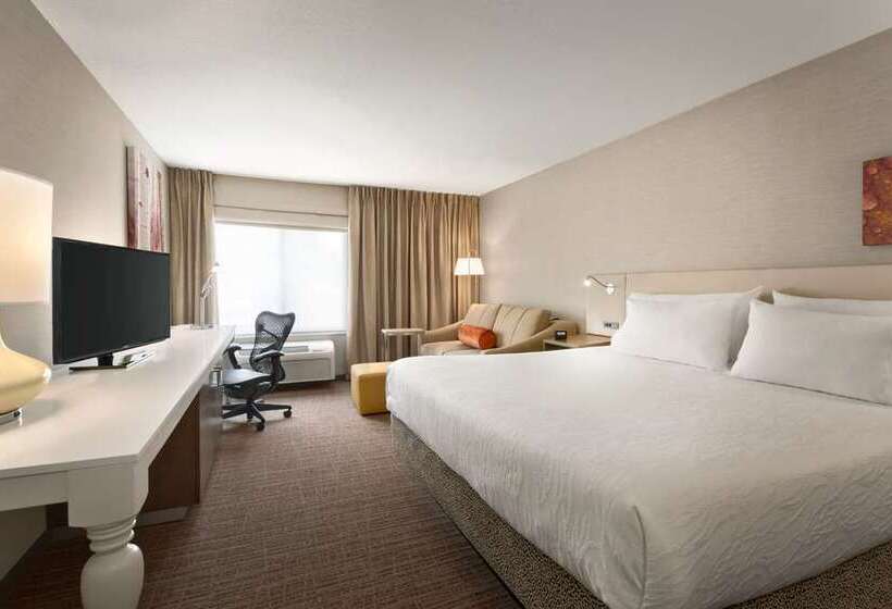 חדר סטנדרט עם מיטת קינג, Hilton Memphis