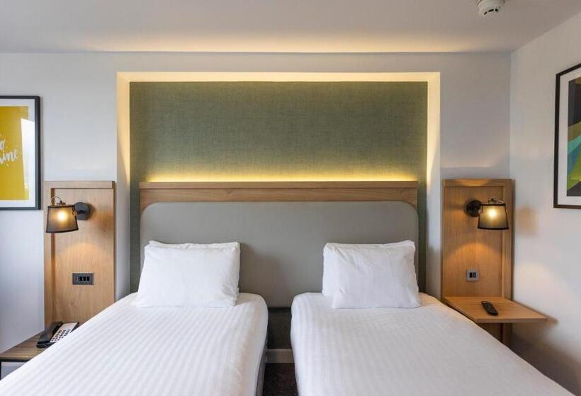 Номер Стандарт, Holiday Inn Milton Keynes Central, An Ihg