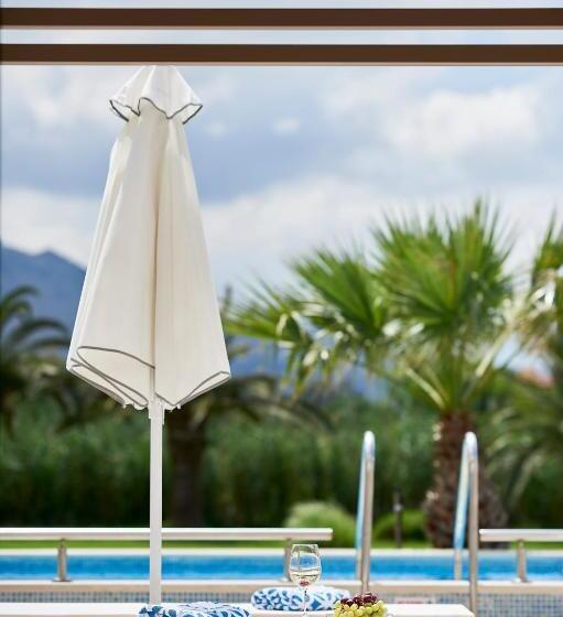اتاق اجرایی, Mythos Palace Resort & Spa