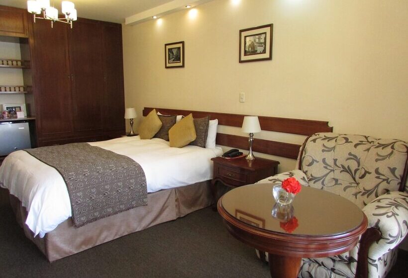 Номер бизнес-класса, Queen S Villa Hotel Boutique