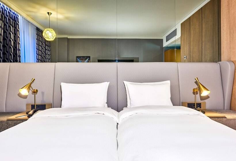 سوییت جونیور, Radisson Blu Hotel, Kyiv City Centre