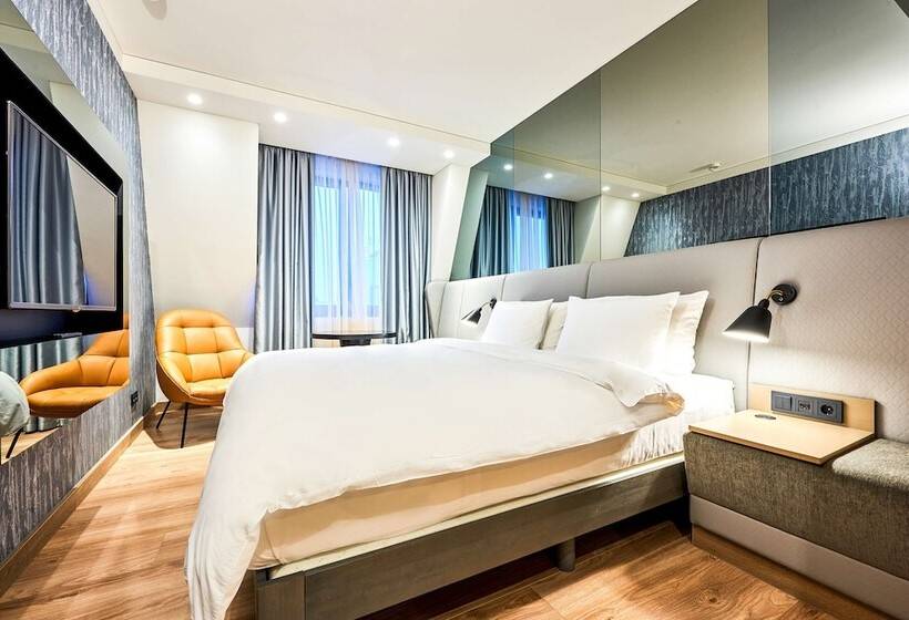 مجموعه ویستا شهر, Radisson Blu Hotel, Kyiv City Centre