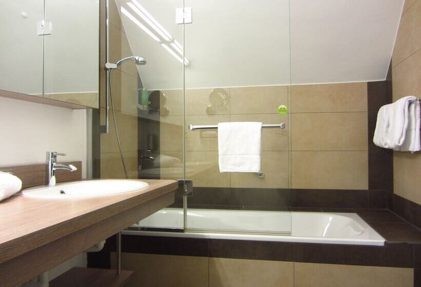 주니어 스위트, Boutiquehotel Stadthalle