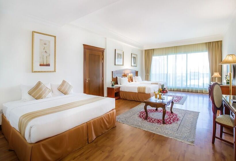 家庭间, Grand Excelsior Hotel   Bur Dubai