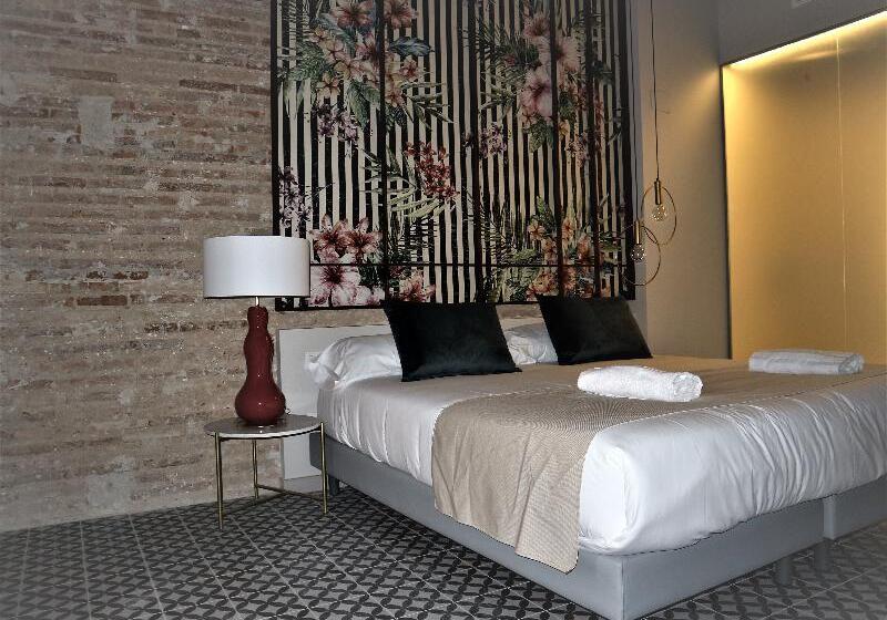 Номер Стандарт Кровать Кинг Адаптированный для Инвалидов, Holiday Inn Express Hotel & Suites Hesperia By Ihg