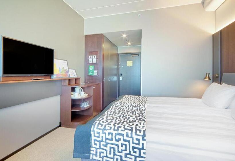 Стандартный Номер Кровать Кинг, Holiday Inn Helsinki West   Ruoholahti, An Ihg