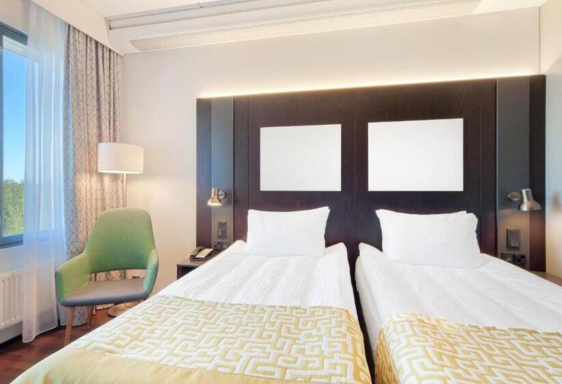Номер Стандартный с Видом, Holiday Inn Helsinki West   Ruoholahti, An Ihg