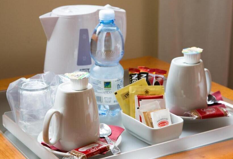 패밀리 룸, Crowne Plaza Venice East, An Ihg